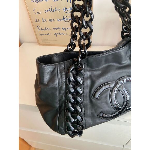 Chanel Women Pre-Loved Bag Very Good Condition - Picture 3 of 9